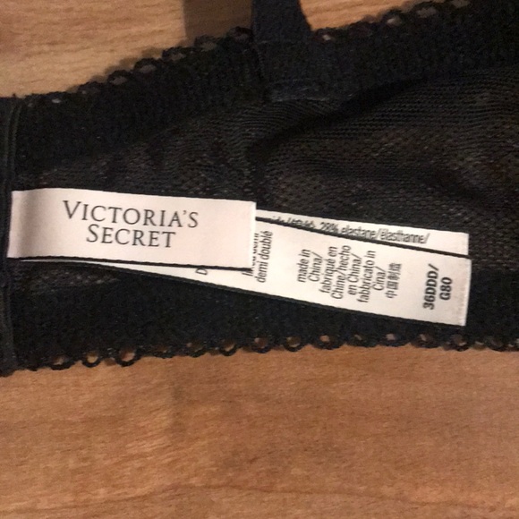 Sexy Lacey Victoria Secret bra - Picture 2 of 3